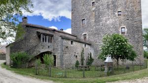 Gite de la Tour du Viala du Pas de Jaux